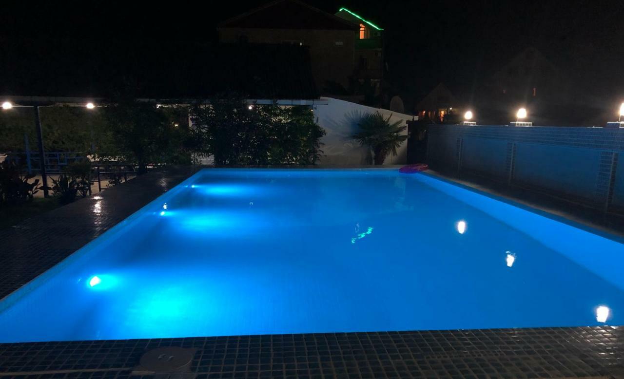 Hotel Mirage Ureki Esterno foto